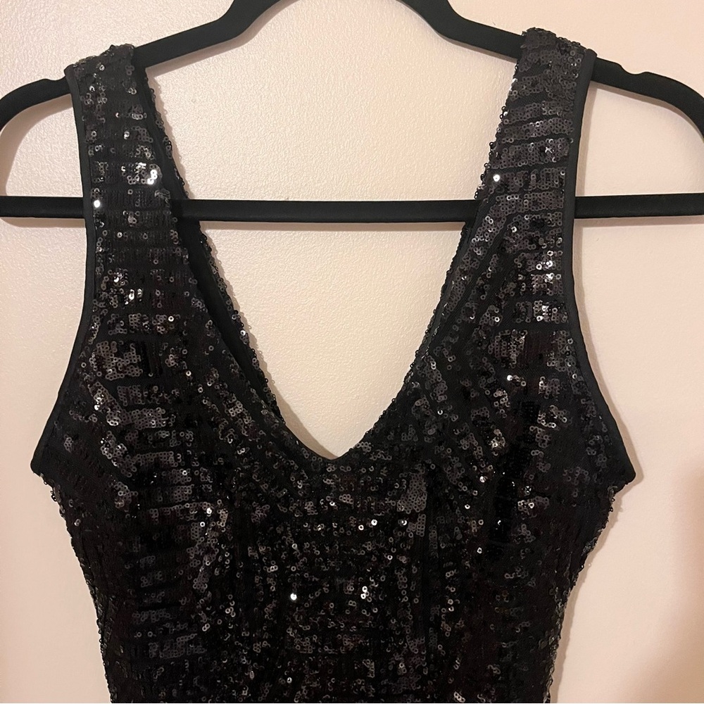 Sequin Feather Hem Dress - Picture 4 of 10